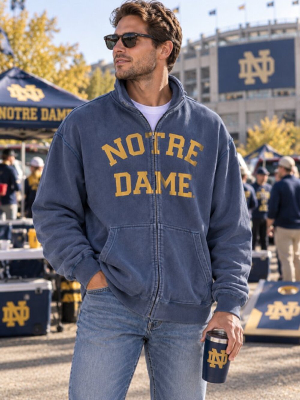 Vintage Notre Dame Fighting Irish XXL Full Zip Sweatshirt Distressed Made Canada
